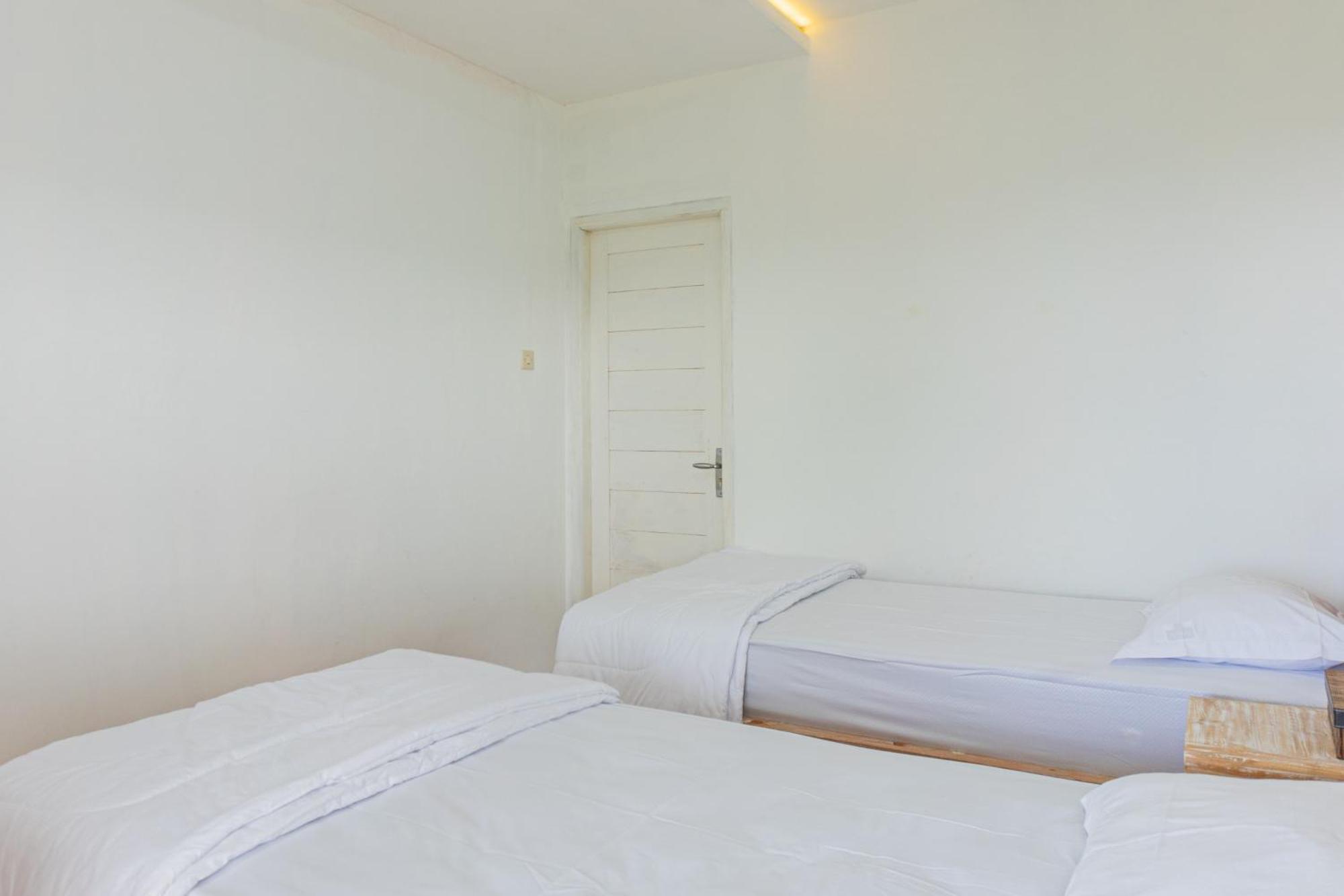 Santya Loka Lodge & Twin Waterfall Jatiluwih Habitación foto